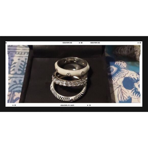 Trendy New Diamonique 3Pc Zebra Print & Channel Stack Band Rings Sz 9 - Picture 2 of 2